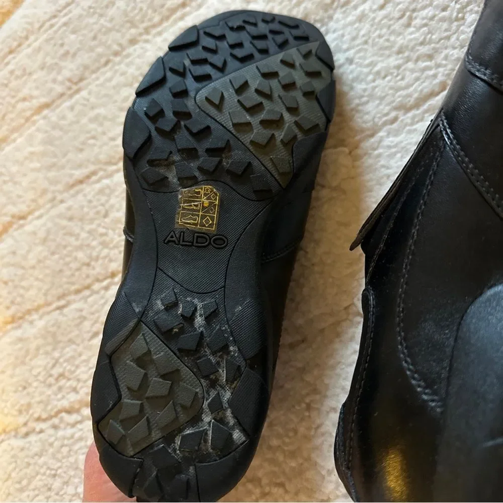 Aldo’s Men’s size 10 slip on dress shoe